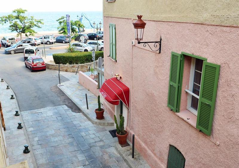 Posta Vecchia Hotel 3*